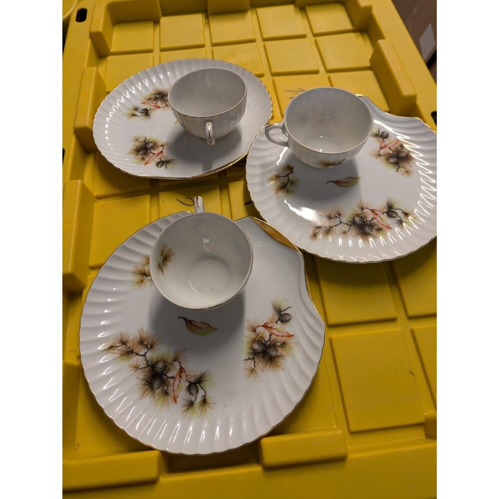 Vintage Japan Pine Needles And Cones, Shell Shaped Snack Plate &Tea Cup  3 Sets